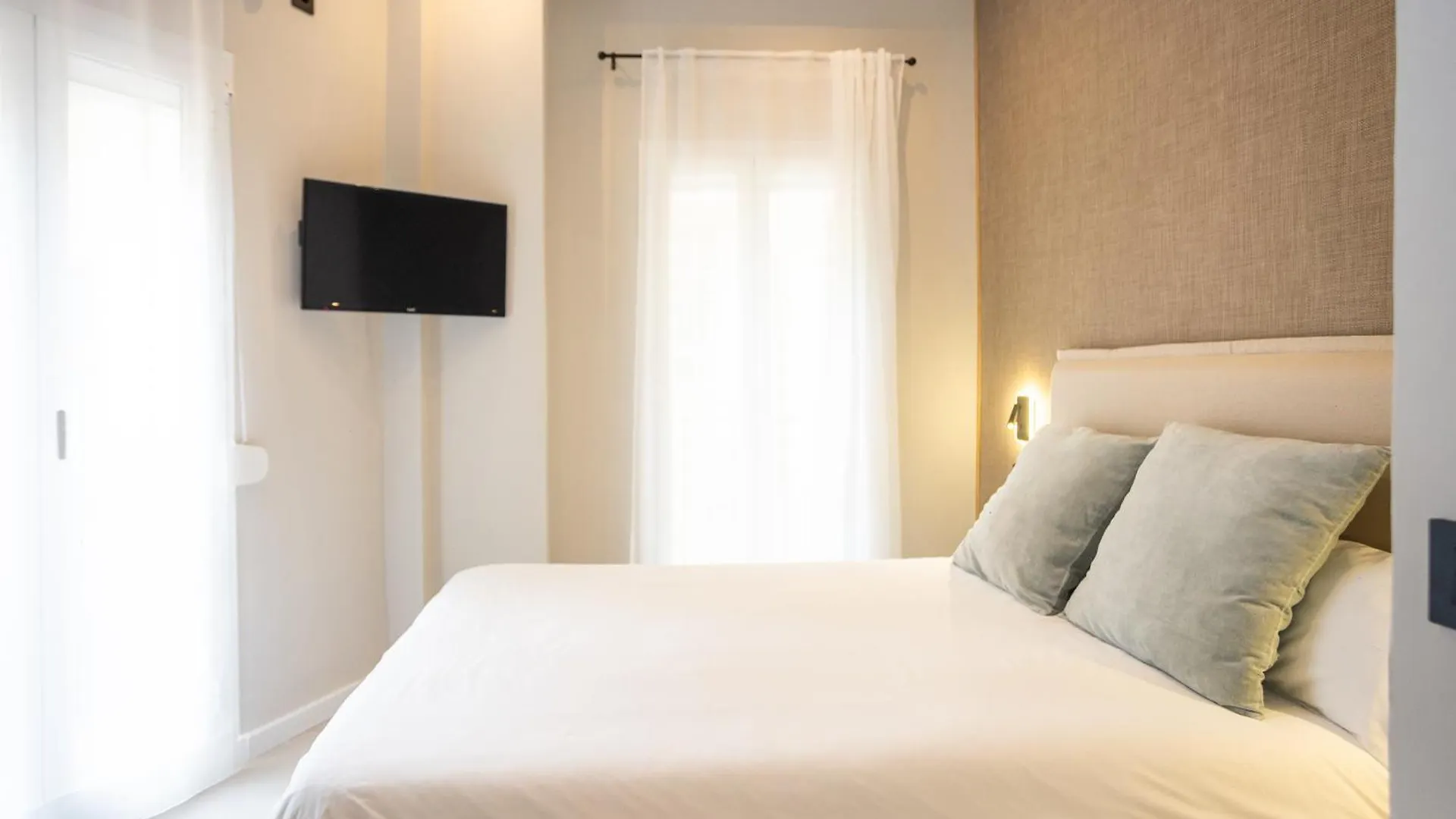 Chinitas Urban Rooms Malaga 0*,  Spain