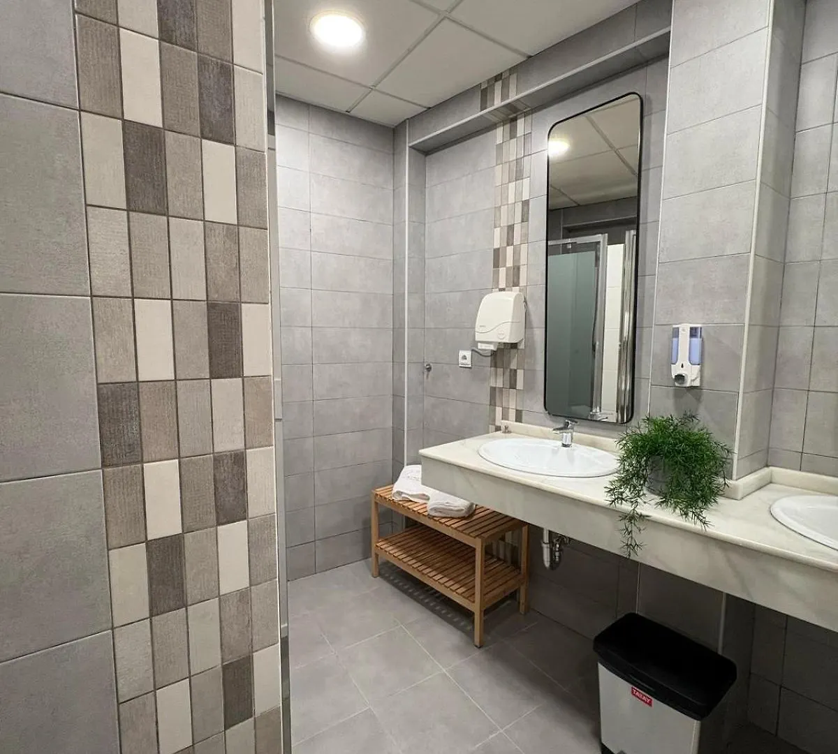 Hostel Chinitas Urban Rooms Malaga Spain