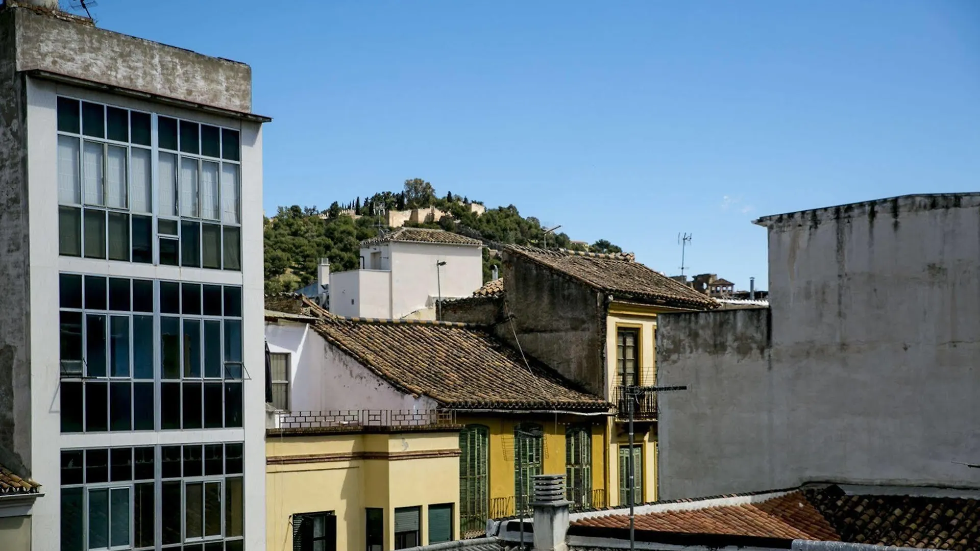Chinitas Urban Rooms Malaga Hostel