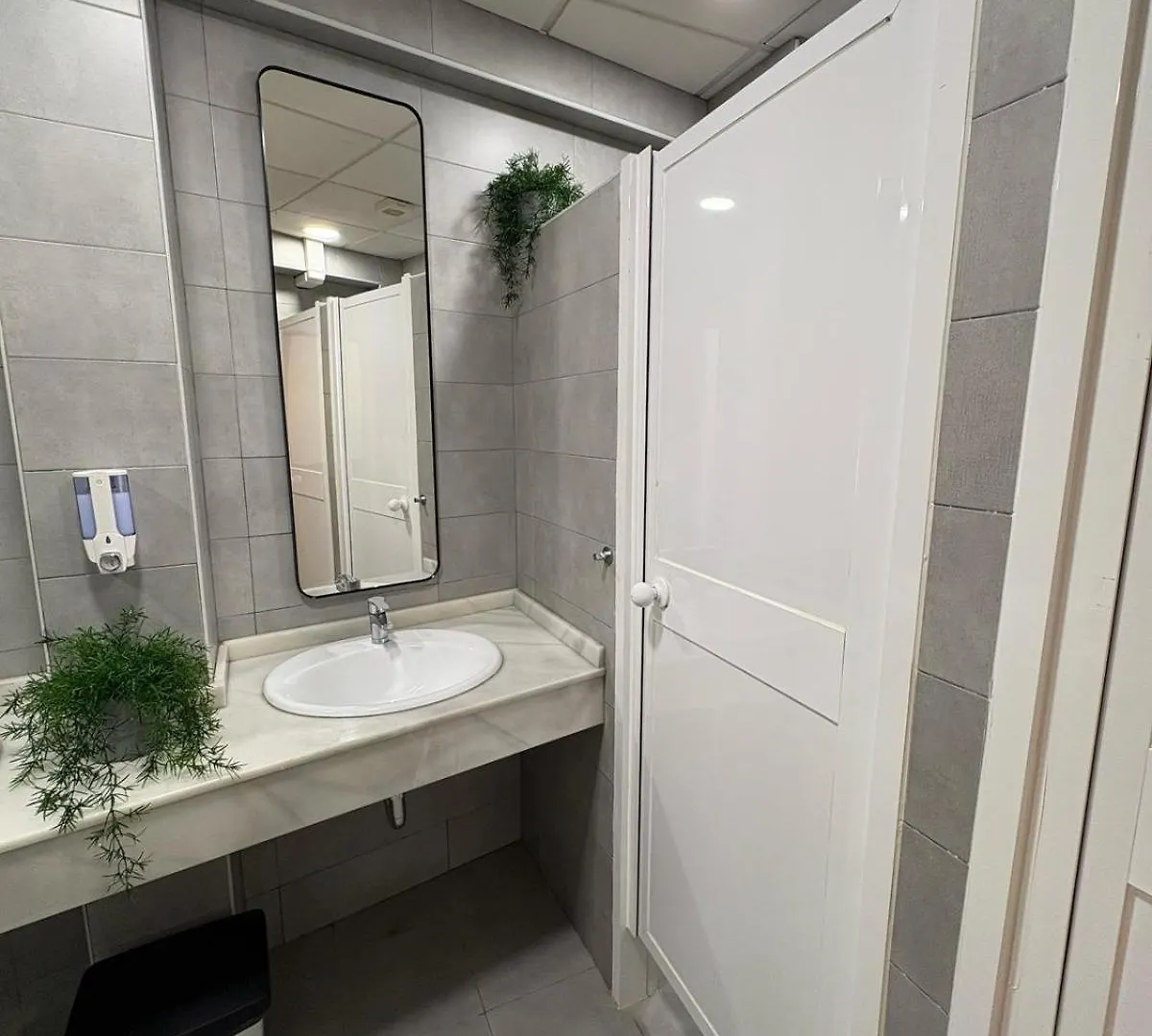 Chinitas Urban Rooms Malaga Hostel