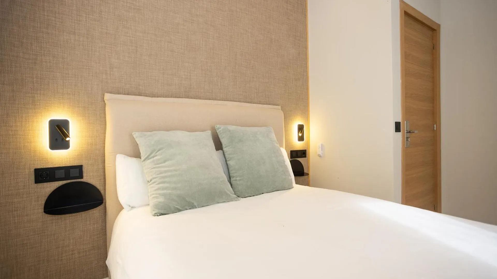 Chinitas Urban Rooms Malaga 0*,  Spain