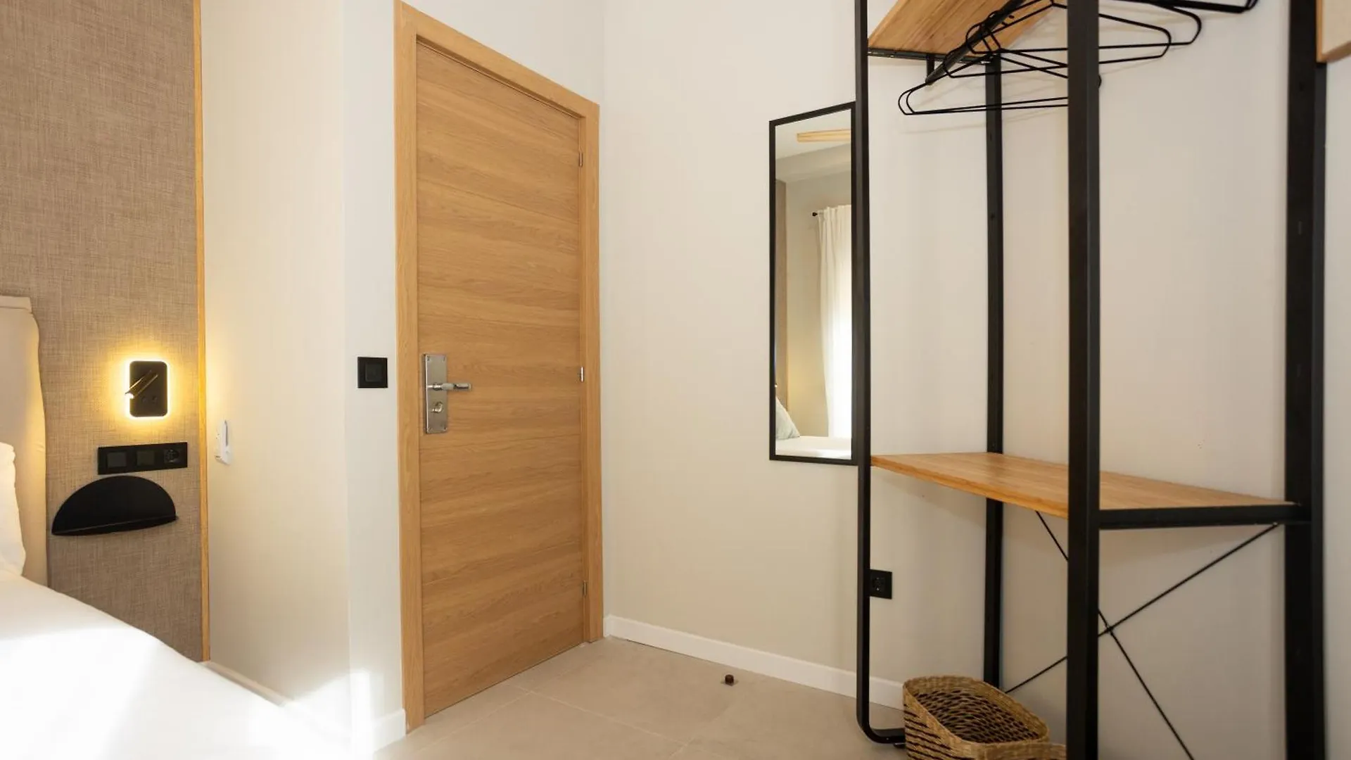 Chinitas Urban Rooms Malaga 0*,  Spain