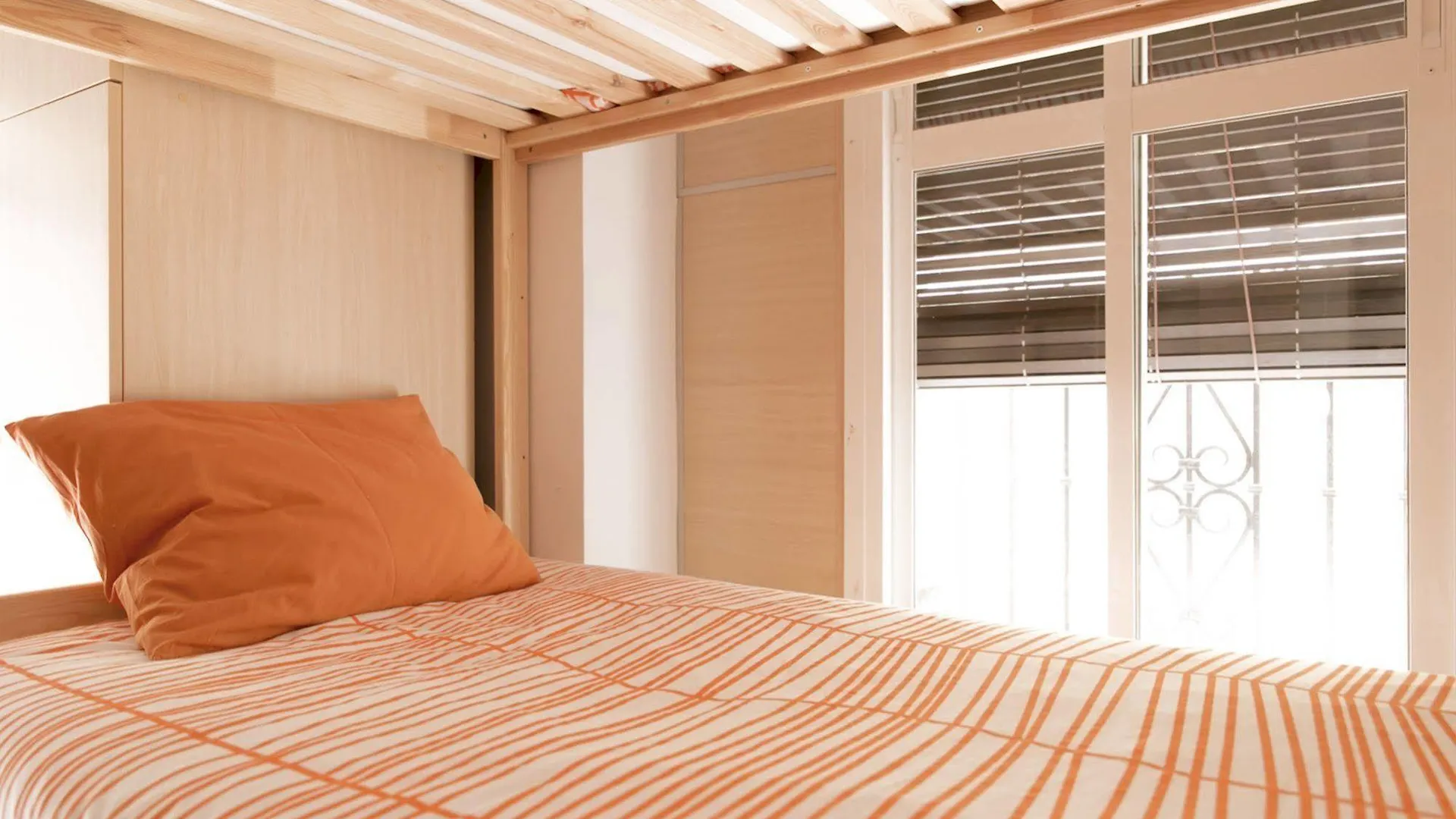 Chinitas Urban Rooms Malaga